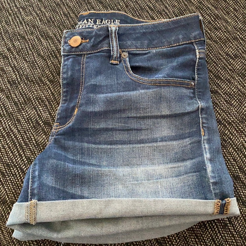 AE Super Super Stretch MIDI Jean Shorts